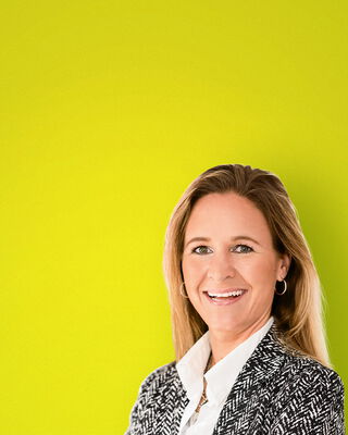 Headerbild Mobil Gwendolin Gundlach 750x1021