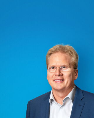 Headerbild Mobil Markus Rick 750x1021