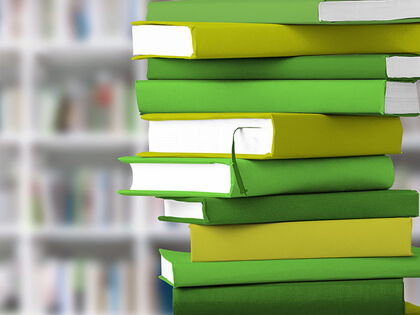 Teaserbild B%C3%BCcher Gruen 698x524px